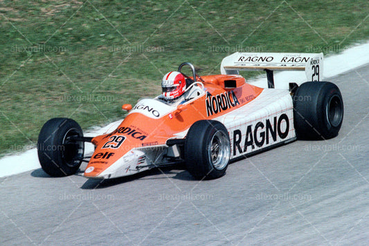 F1 1982 Marc Surer - Arrows A4 - 19820078