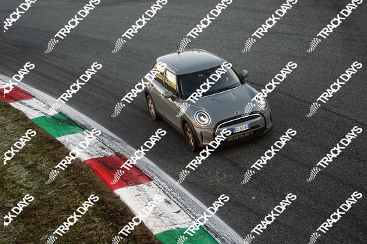 TD 201122 T01 - 030