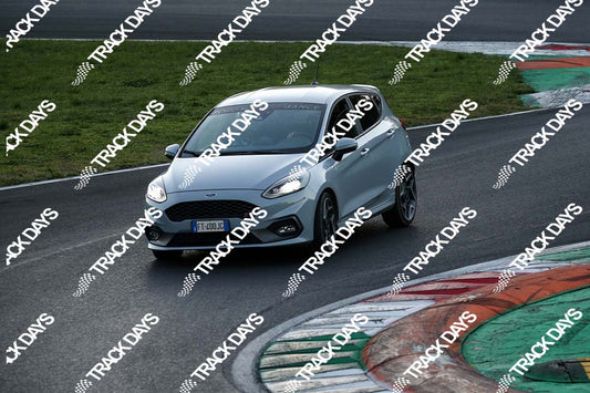 TD 201122 T10 - 032