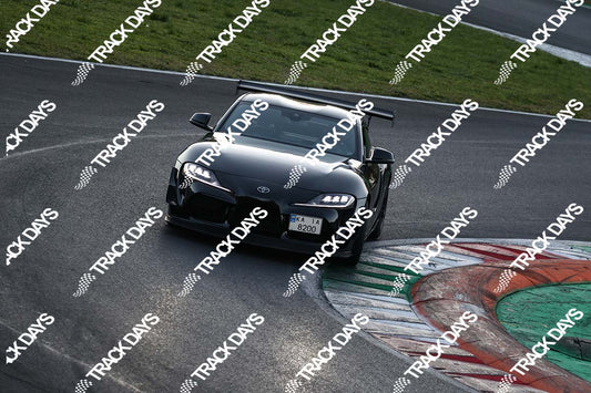 TD 201122 T10 - 034