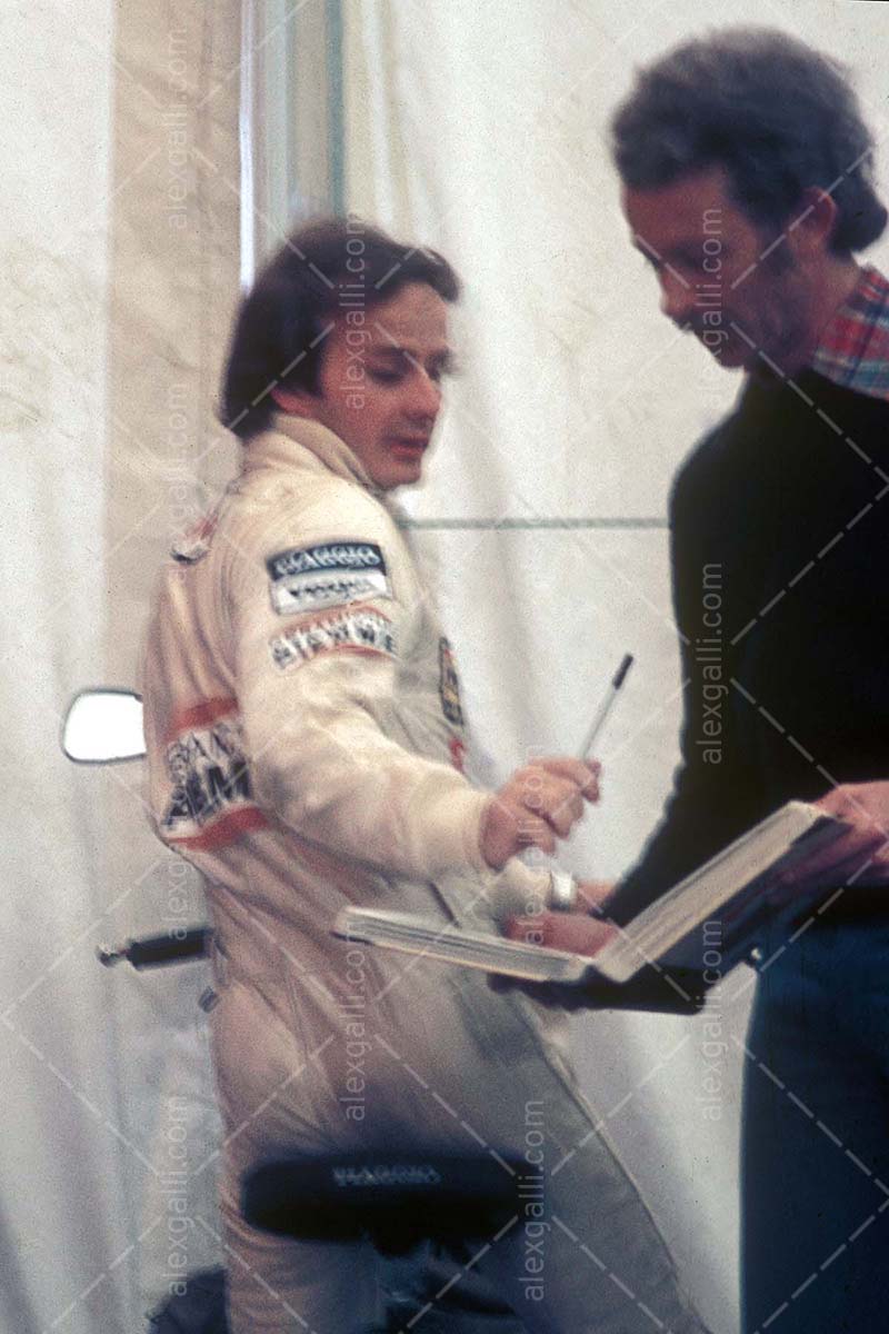 F1 1981 Gilles Villeneuve - Ferrari 126CK - 19810053
