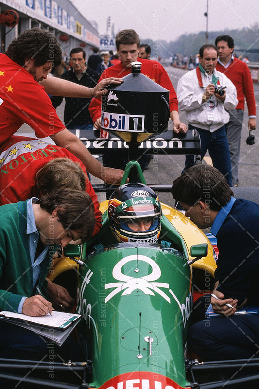 F1 1988 Thierry Boutsen - Benetton B188 - 19880021