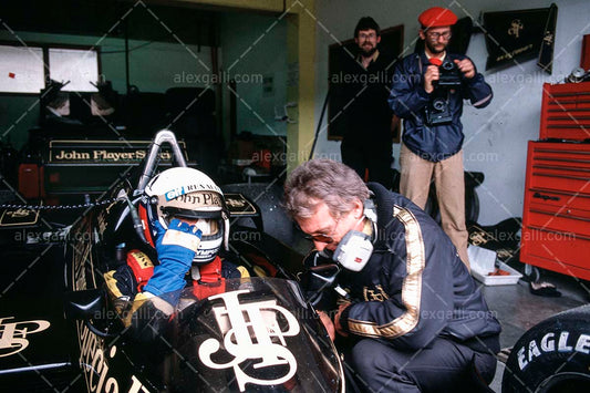 F1 1985 Elio De Angelis - Lotus 97T - 19850039