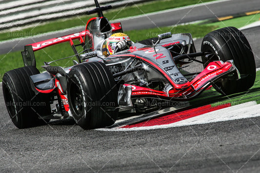 F1 2007 Lewis Hamilton  - McLaren MP4-22 - 20070048
