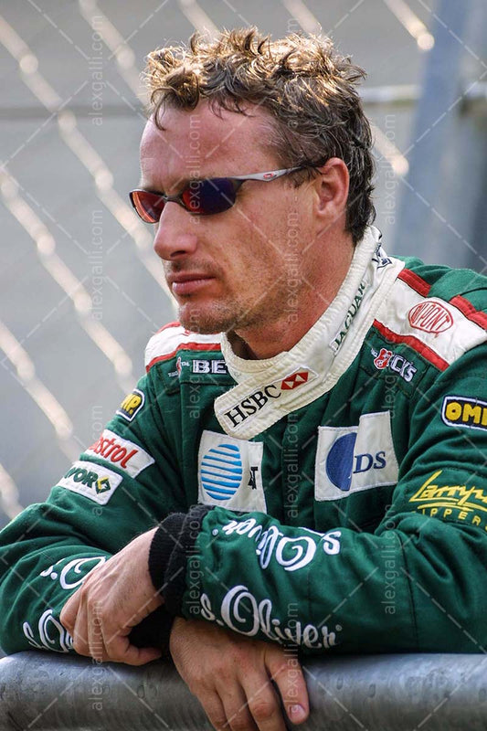 F1 2002 Eddie Irvine - Jaguar R3 - 20020039