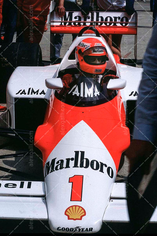 F1 1985 Niki Lauda - McLaren MP4/2B - 19850077