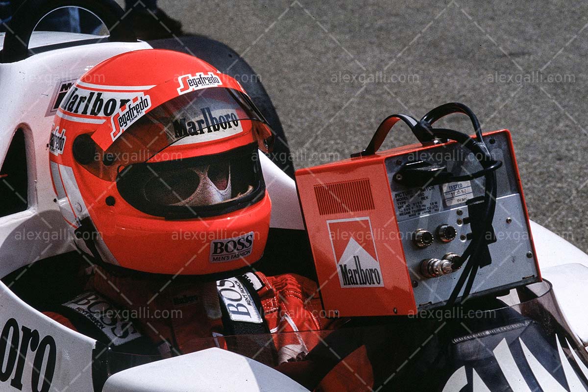 F1 1985 Niki Lauda - McLaren MP4/2B - 19850078