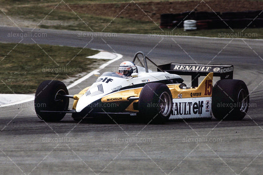 F1 1982 Alain Prost - Renault RE30B - 19820068