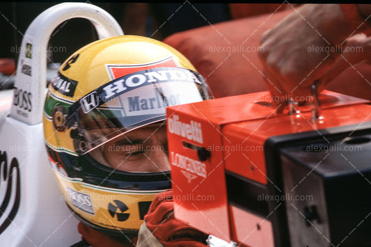 F1 1988 Ayrton Senna - McLaren MP4/4 - 19880059