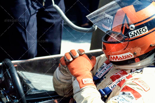 F1 1981 Gilles Villeneuve - Ferrari 126CK - 19810057